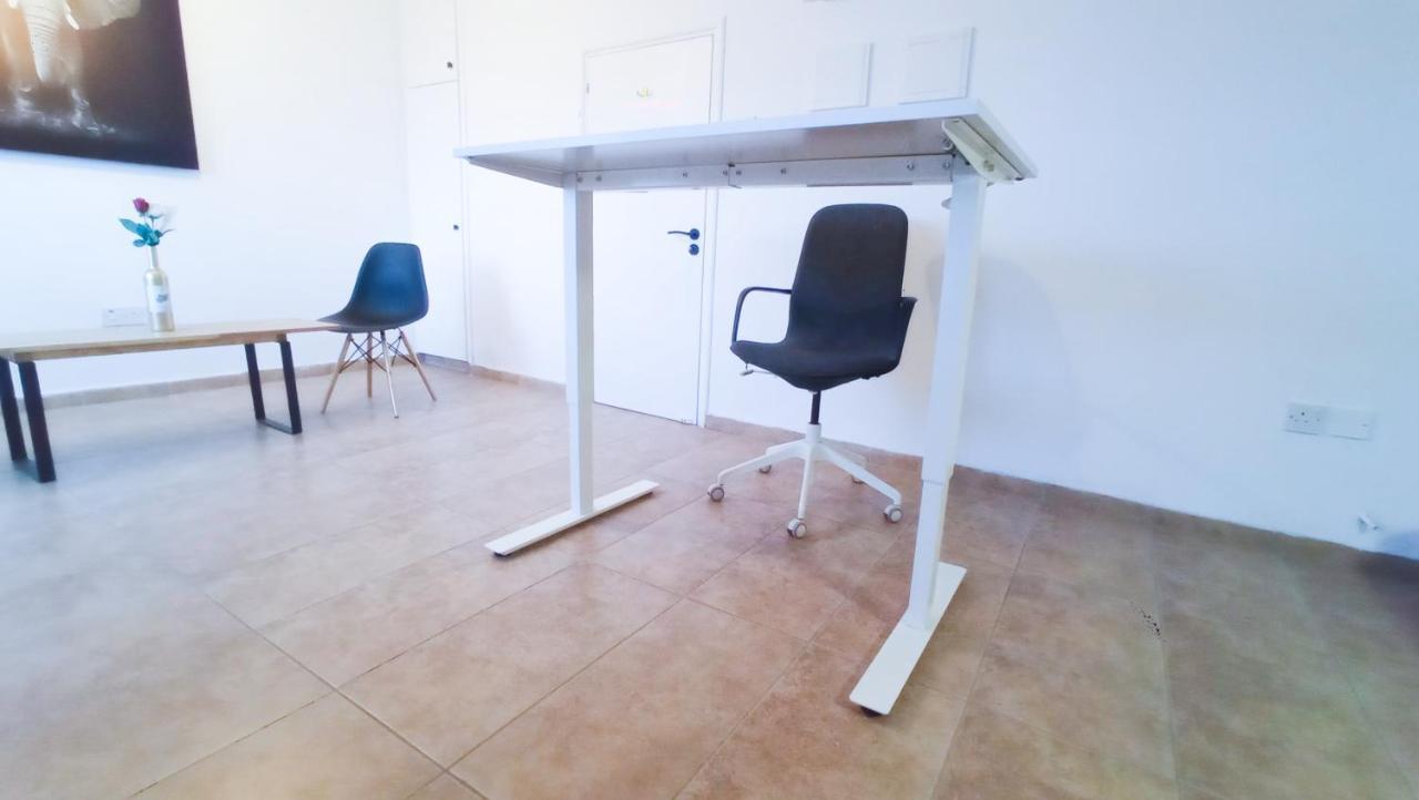 Luxury Maisonette Apartment -Sea View, Netflix, Gym- 5 Min From Beach Ларнака Экстерьер фото